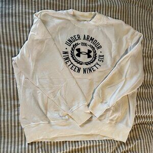 Under Armour Women’s Pullover Sweatshirt – Size Medium (Like New)